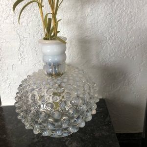 Hobnail perfume bottle no top